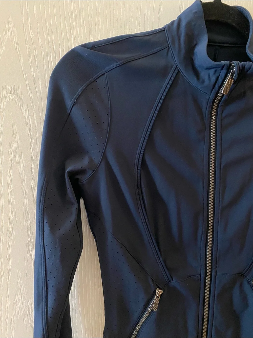 LULULEMON Sleek Essentials Jacket in Blue - 4